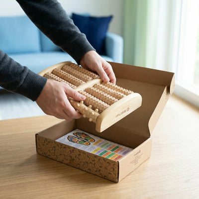 Rollaxer - Fußmassageroller aus Holz zur Fußreflexzonenmassage