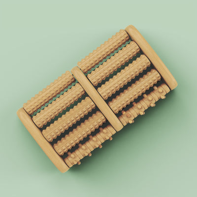 Rollaxer - Fußmassageroller aus Holz zur Fußreflexzonenmassage